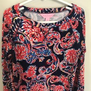 Lilly Pulitzer 6-7 sweatshirt, super cute! 🌹